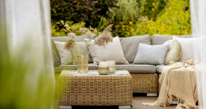 Read more about the article Odkryj Urok Letniej Strefy Relaksu w Domu