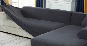 Read more about the article Jak Założyć Pokrowiec na Kanapę: Krok po Kroku do Perfekcyjnego Dopasowania